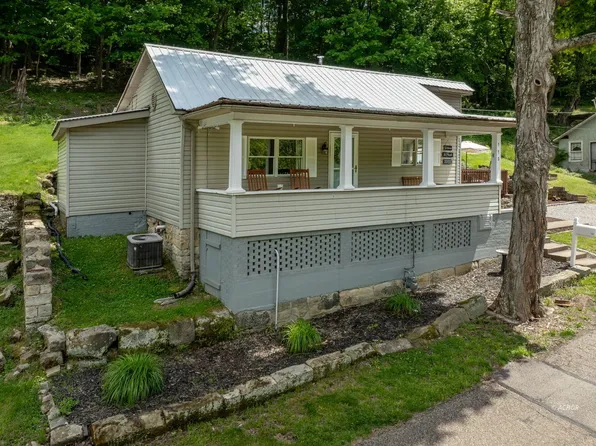113 Peacock Ave, Pomeroy, OH 45769