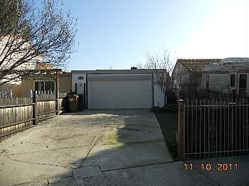 2nd image of 3105 Pine St