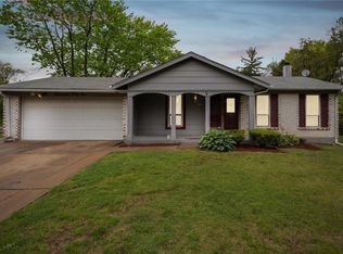 1745 Del Rosa Way, Saint Louis, MO 63138