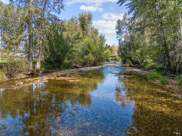 115 Joe Abbey Ln, Darby, MT 59829