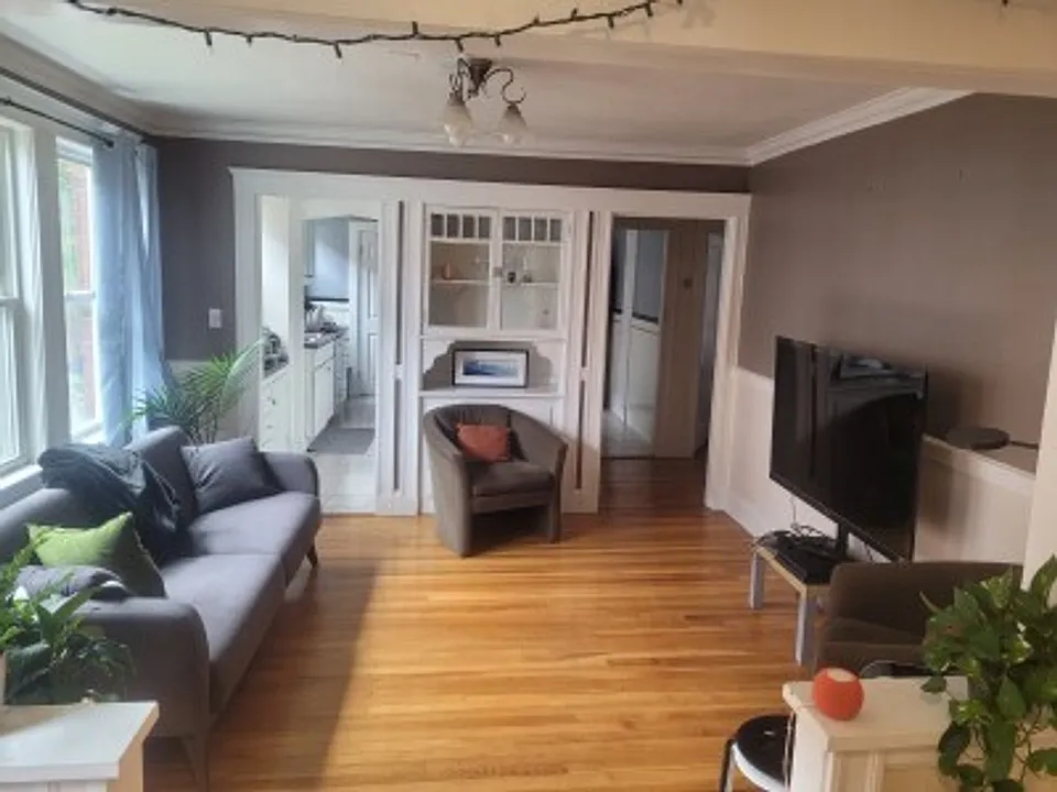 86 Colborne Rd #1