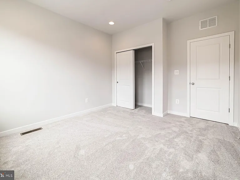 6227 Almerico Pl — Photo 58