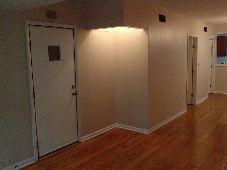 1st image of 5643 N Karlov Ave