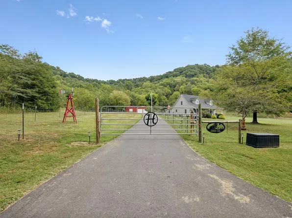6 Rose Ln, Elmwood, TN 38560