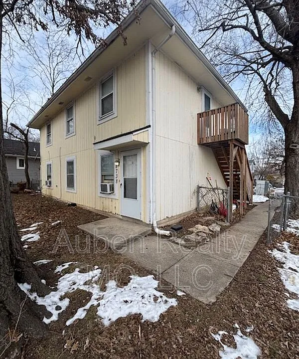 8738 E Thompson Ave #A