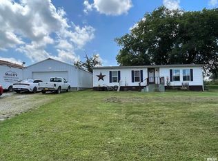 206 N 1st St, Dahlgren, IL 62828