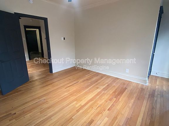 4th image of 2037 Maury Ave #B