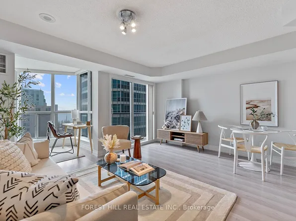 8 York St #911, Toronto, ON M5J 2Y2
