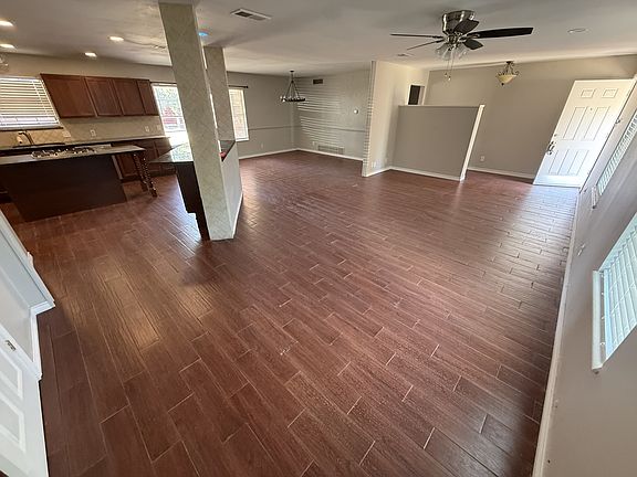 5th image of 2716 Devon Rd