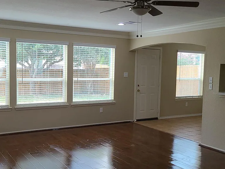 15514 Baxter Ave — Photo 6