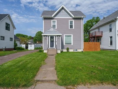 1208 State Street, Eau Claire, WI, 54701