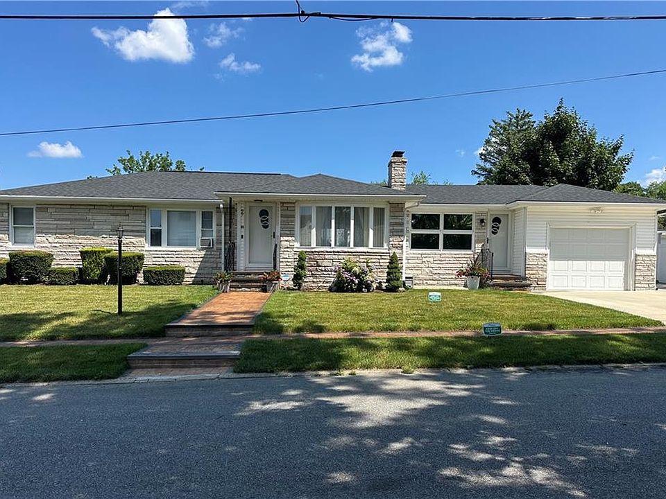 1st image of 99 Lookout Ave