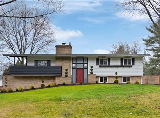 2990 Harriet Rd, Stow, OH 44224