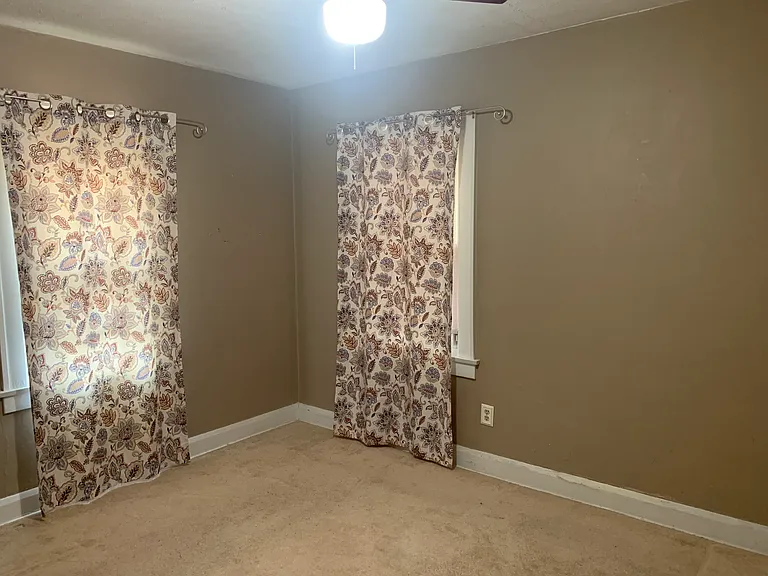 159 Erskine Ave — Photo 3