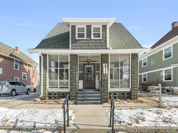 122 20th St NE, Cedar Rapids, IA 52402