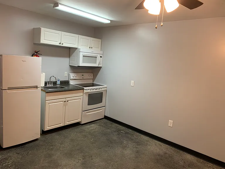 148 Wood St #GROUND LEVEL — Photo 6