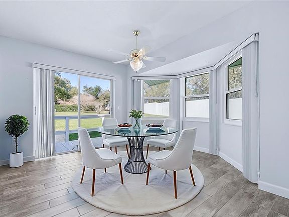 4th image of 11525 Forest Run Ct