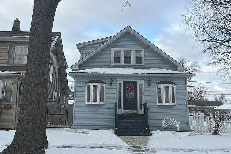 7738 W 65th Pl photo 1