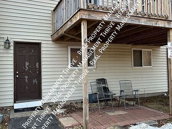 4th image of 897 Mammoth Rd APT 6