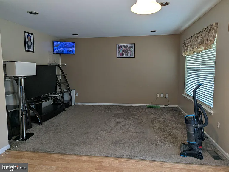 4 Tether Cir — Photo 7