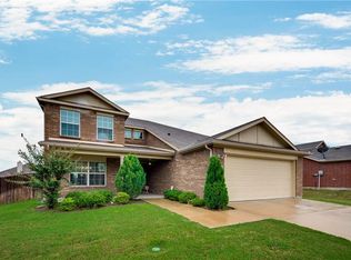 942 Mazatlan Dr, Arlington, TX 76002