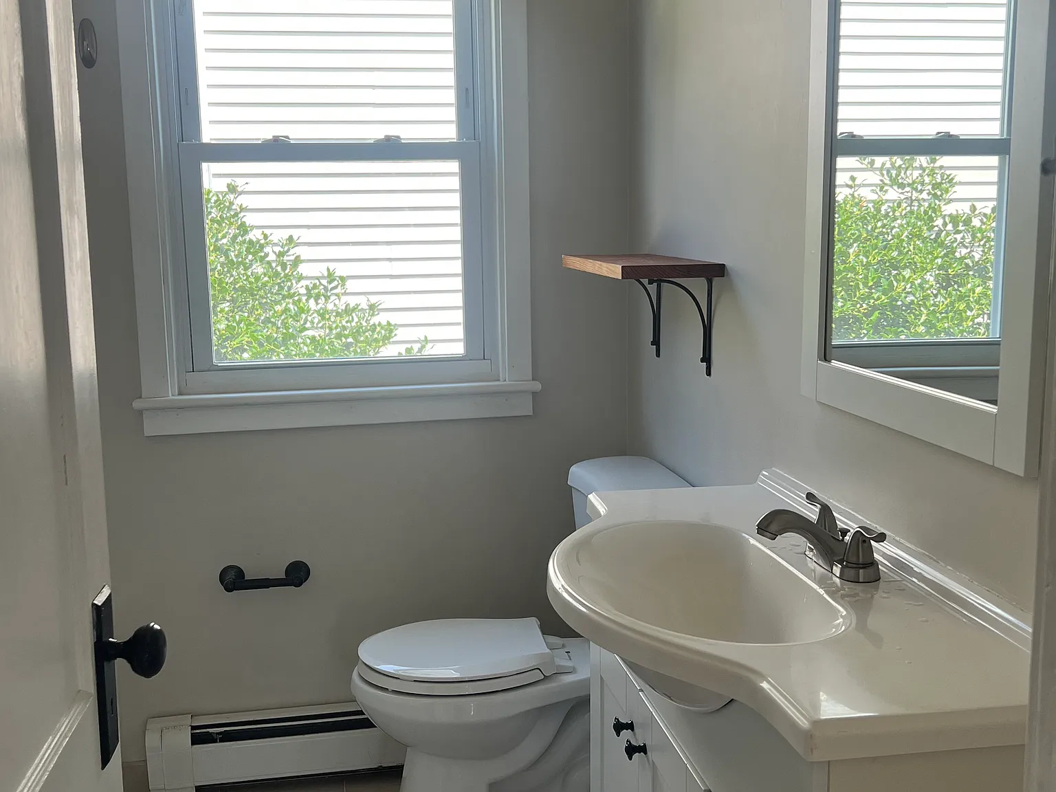 2 bed, 1020 sqft, $3,000 — Photo 2