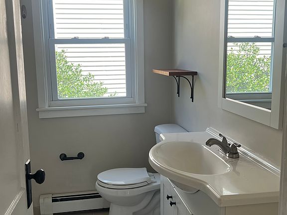 2nd image of 2 Bedlow Ave Floor 1