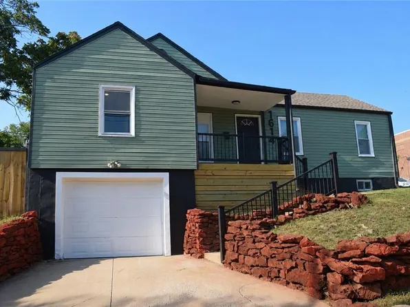 1614 E 85th St, Kansas City, MO 64131