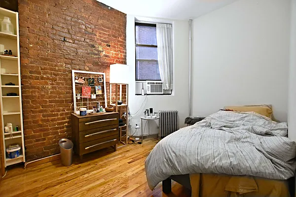 Rented by Bold New York | media 9