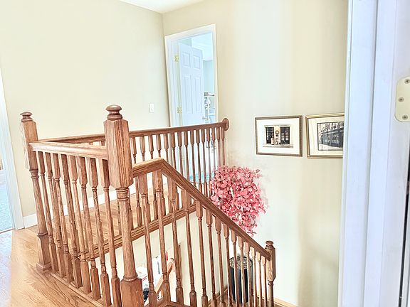 2nd image of 1723 Cumberland Rd