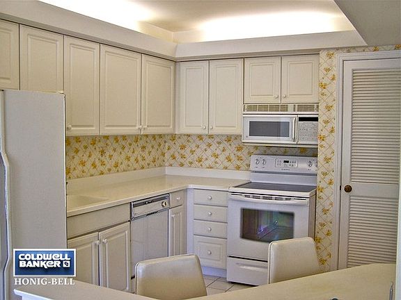 5th image of 9820 S Karlov Ave