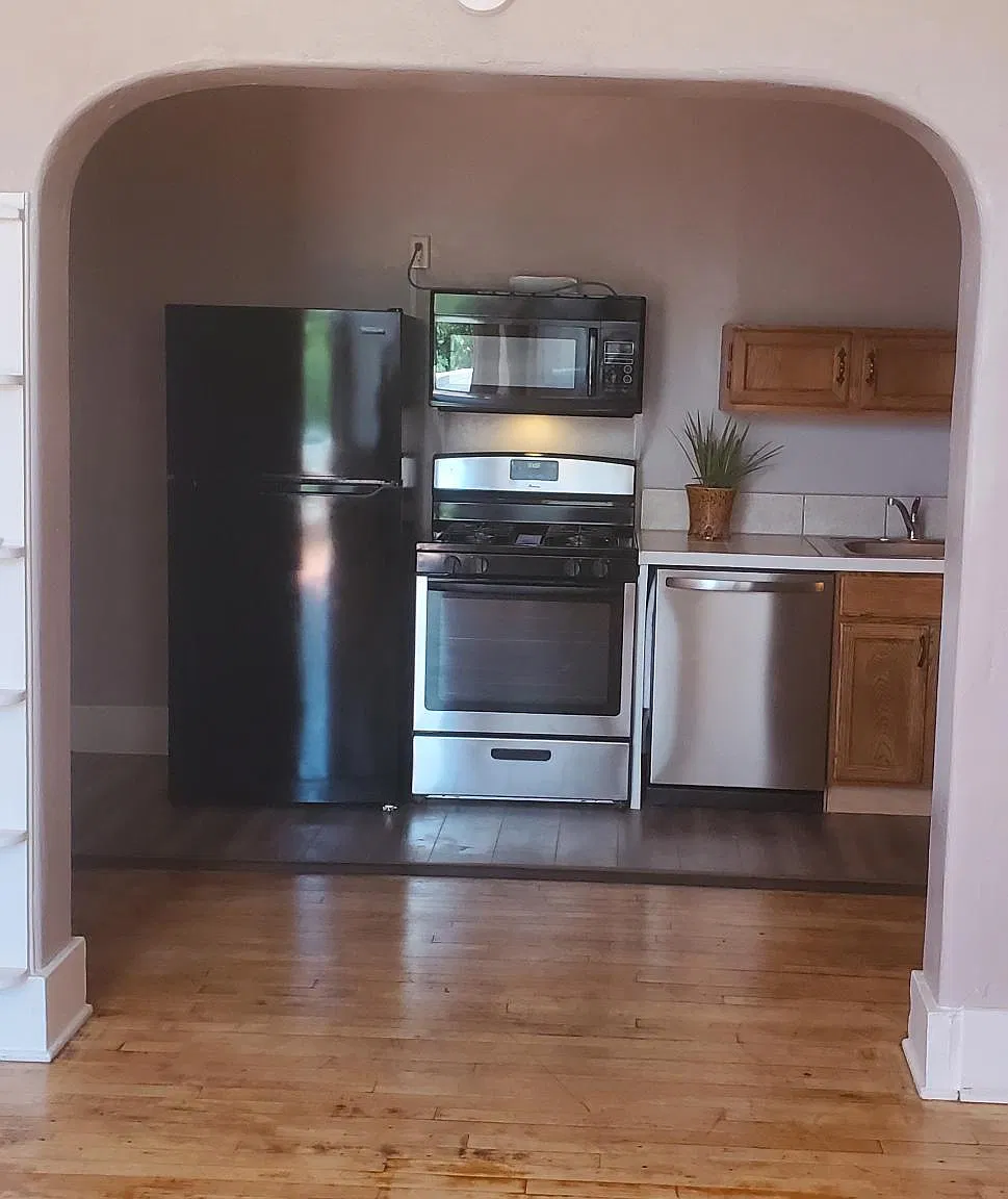 Studio, 338 sqft, $1,045 — Photo 3