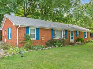 808 S Broadway St, Portland, TN 37148