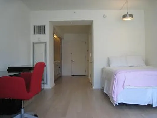 Rented by Corcoran | media 22