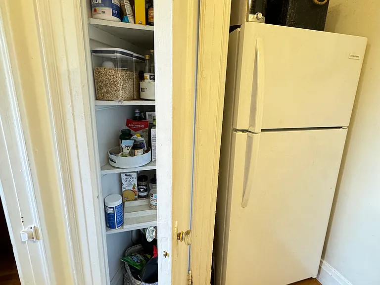 107 Ravenhurst Ave #2 — Photo 14