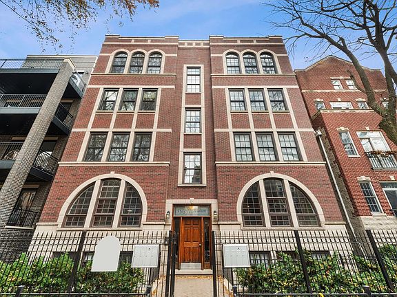 2nd image of 1527 N Hudson Ave APT 2N