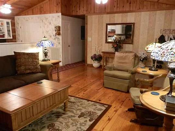 3rd image of 224 Nantahala Dr SE