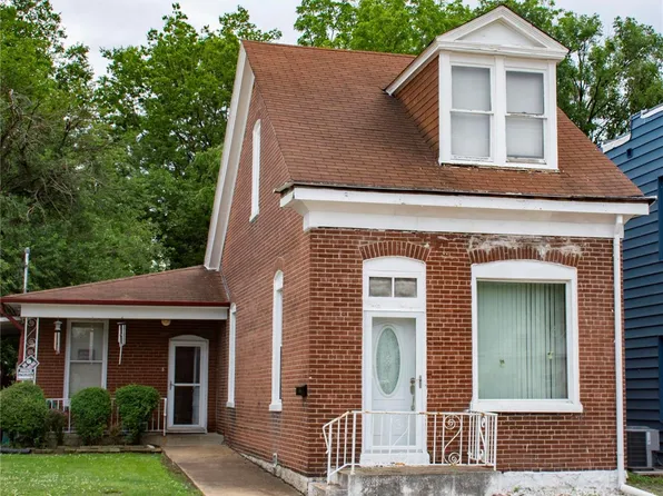 18 S 17th St, Belleville, IL 62226