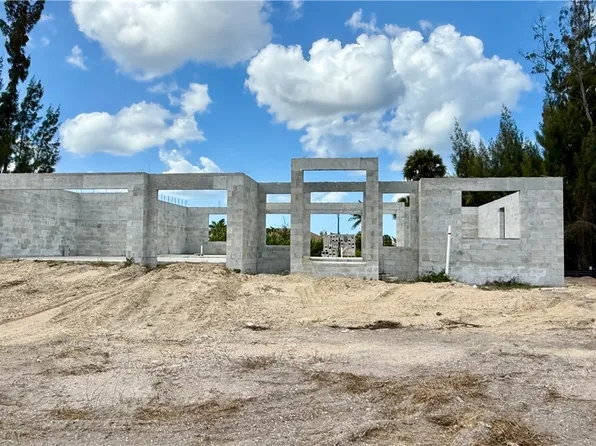 2310 NW 35th Pl, Cape Coral, FL 33993