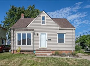 5220 W 45th St, Parma, OH 44134