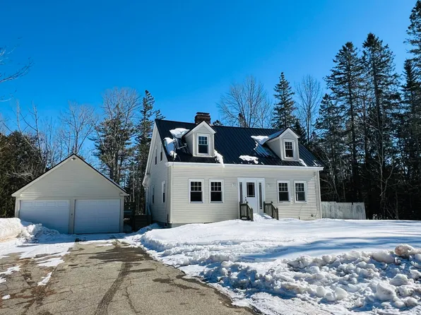 807 Silver Lake Road, Bucksport, ME 04416