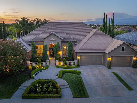 3rd image of 2016 E Sawgrass Ave