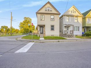 130 Stirton St, Hamilton, ON L8L6G2