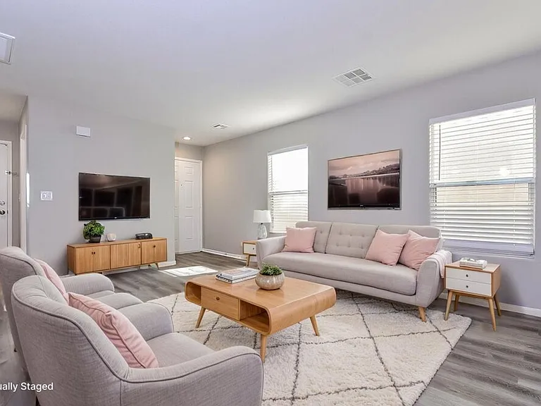 7620 Emerald Ridge Ct — Photo 4