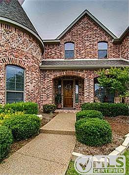 2nd image of 441 Huntington Dr