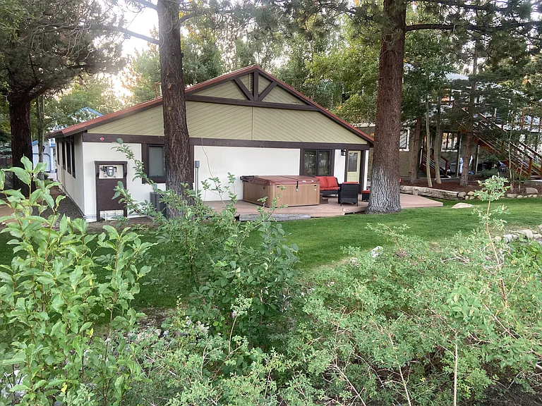 125 Wagon Wheel Rd — Photo 3
