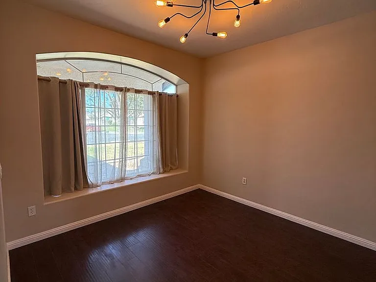5704 Pine Canyon Dr — Photo 9