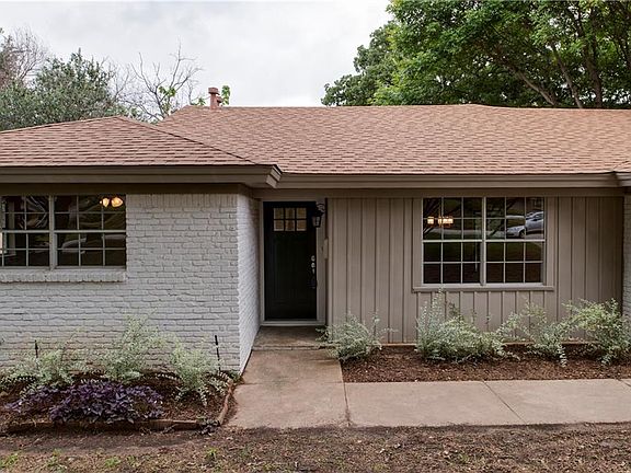 3rd image of 610 Eastcliff Dr