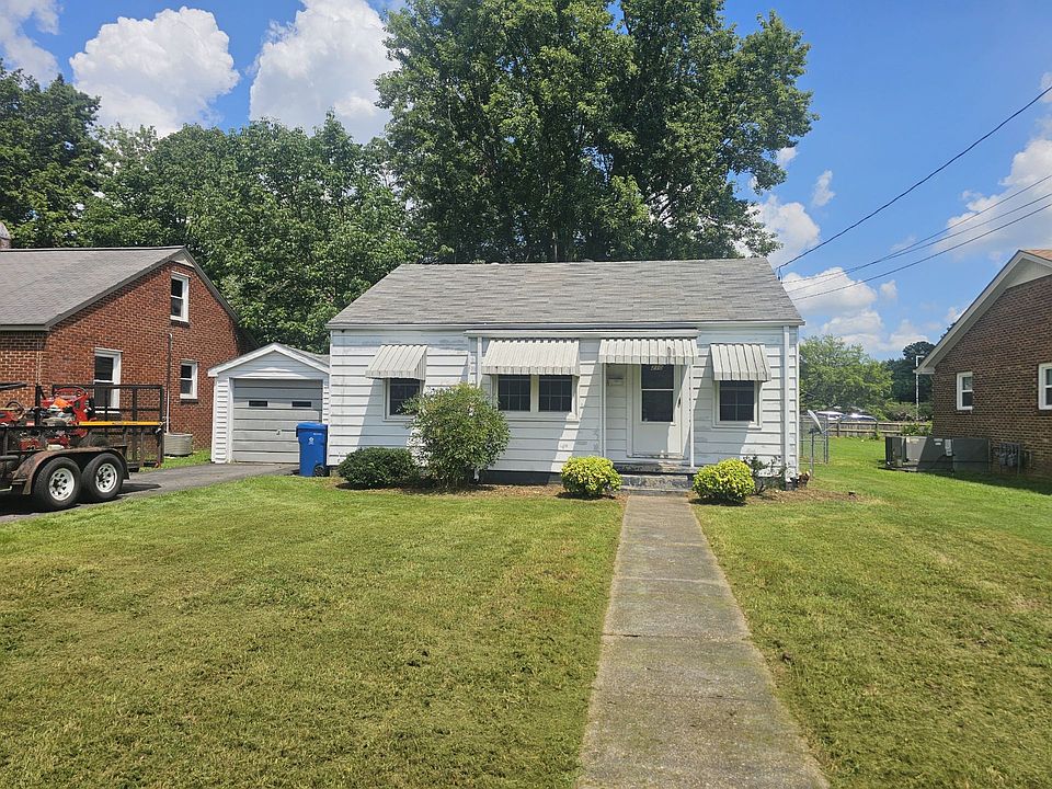 2nd image of 210 N 13th St
