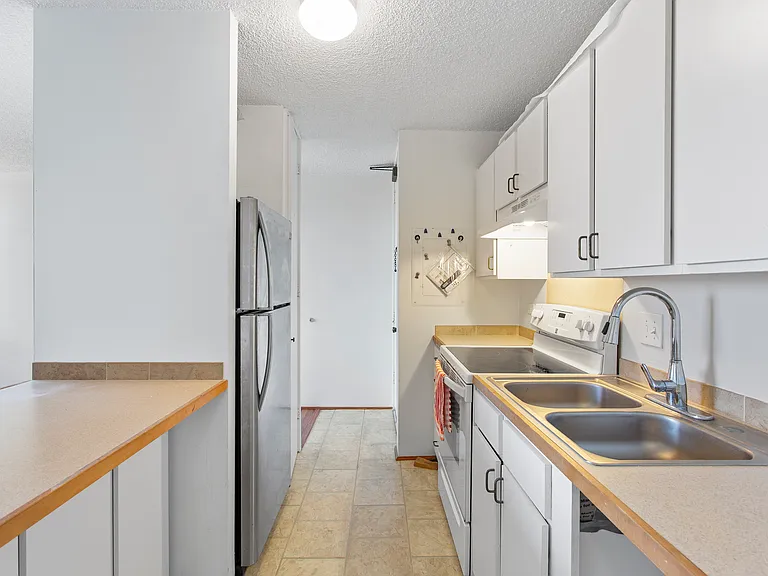 909 Ala Nanala St #1001 — Photo 3